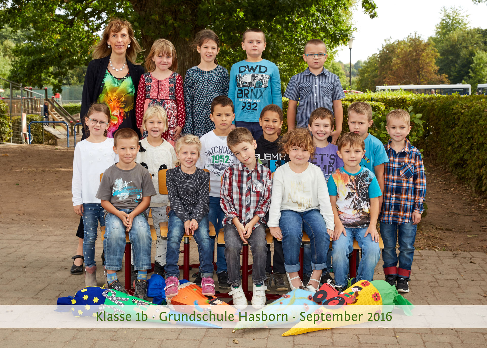 Gruppenfoto Schulklasse 1b